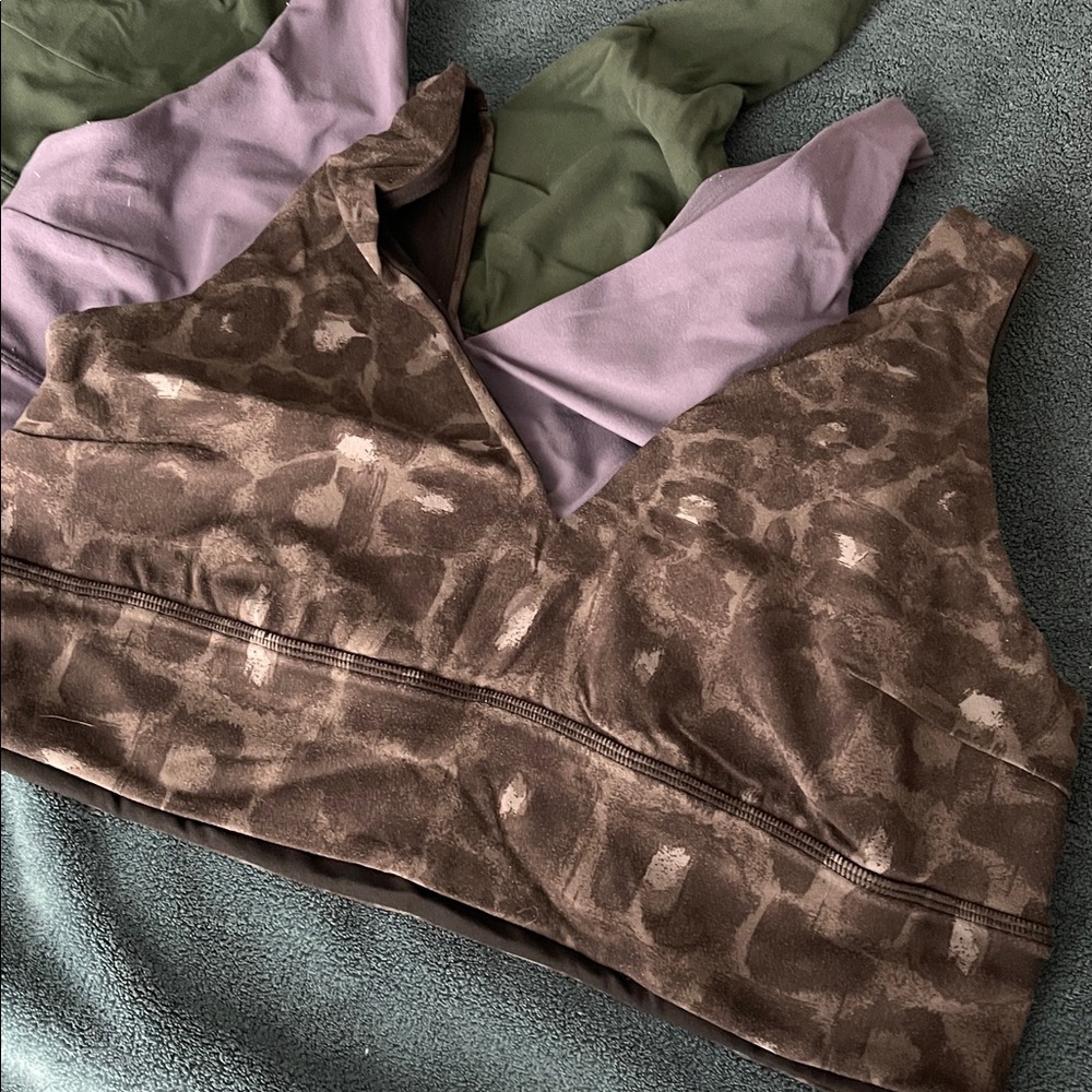 Lululemon Align V neck sports bra size 14 (4 of them!) - Picture 3 of 9
